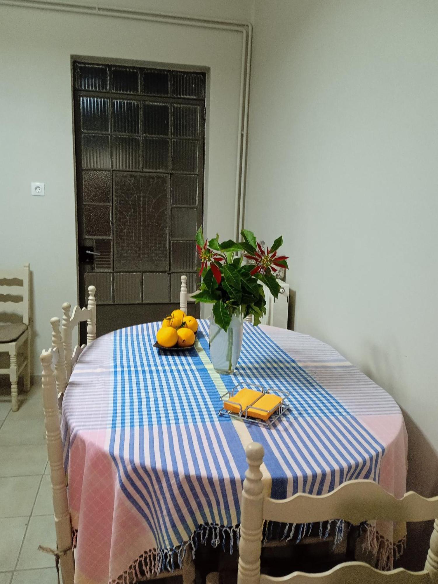 Casa de férias πλήρως ανακαινισμένη μονοκατοικία. Chrissi Akti Chania